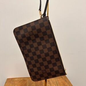 Louis Vuitton Damier Ebene Pochette | Checkered Brown Wristlet